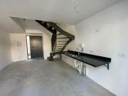 Casa em Condomínio Fechado/2 suítes/ 2 vagas/ jardim/...