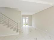 CASA EM CONDOMÍNIO FECHADO 3 QUARTOS SUÍTE 2 VAGAS COMPO...