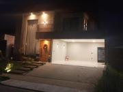 Casa em Condomínio Fechado