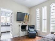 Casa em condomínio fechado à venda de 238 m² com 6...