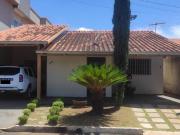 CASA EM CONDOMINIO FECHADO Casa em Condomínio com 3...