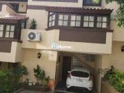 Casa em Condominio Fechado com 02 dormitórios sendo 01...