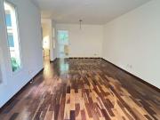 Casa em condomínio fechado com 200m2, 3 quartos, 2 vagas...