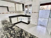 Casa em Condomínio Fechado com 2 Dormitórios e 2 Vagas...