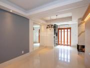 Casa em condomínio fechado com 3 quartos e lareira...