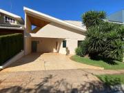 Casa em condomínio fechado com 4 quartos para alugar na...