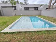 Casa em condomínio fechado e rua fechada !