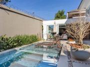 Casa em Condomínio Fechado em Santa Felicidade