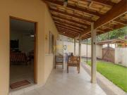 Casa em Condomínio Fechado em Ubatuba: 3 Suítes por R$ 1,28M