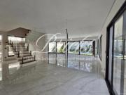 Casa em Condomínio Fechado no Alto da Boa Vista com 4...