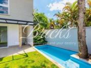 Casa em Condominio Fechado no Alto da Boa vista com 4...