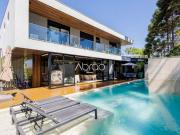 Casa em Condomínio Fechado no Campo Comprido – 4 Suítes,...