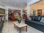 Casa em condomínio fechado no Jardim Luzitânia com 4 quartos