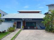 CASA EM CONDOMÍNIO FECHADO PARA VENDA OU LOCAÇÃO ANUAL 4...
