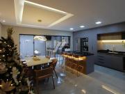 Casa em condomínio mobiliada!