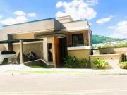 Casa em Condomínio Mobiliada para Venda em Atibaia,...