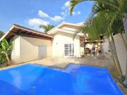 Casa em condomínio na Granja Viana !