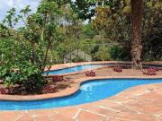 Casa em condomínio na serra da cantareira com piscina,...