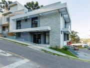 Casa em condomínio no bairro Santa Cândida ARYA