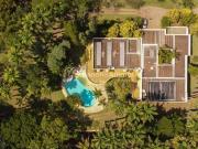 Casa em condomínio no Chacara Gramado, de 5 quartos,...