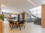 Casa em Condomínio no Costa Ferrara, 05 suítes, 05...