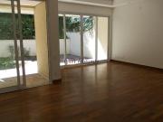 Casa em Condomínio no Real Parque 4 Suítes