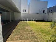 Casa em Condominio nova e no contra piso projetadada...