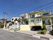 Casa em condomínio para venda com 3 quartos, 360m²