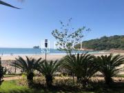 Casa em condomínio pé na areia