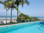 Casa em condomínio PÉ NA AREIA, com vista MAR