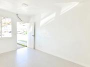 Casa em condomínio reformada com 2 dormitórios, cozinha...