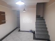 Casa em condomínio sobrado para alugar com 2 quartos, 80m²