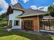 Casa Em Condomínio / Venda