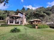 Casa Em Condomínio / Venda