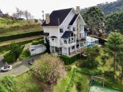 Casa Em Condomínio / Venda