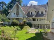 Casa Em Condomínio / Venda