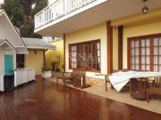 Casa Em Condomínio / Venda