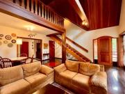 Casa Em Condomínio / Venda