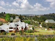 Casa Em Condomínio / Venda