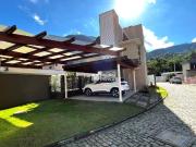Casa em Cônego, Nova Friburgo/RJ de 221m² 4 quartos à...
