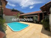 Casa em Estilo Americano com 4 Quartos à Venda no Ouro...