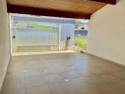 Casa em Extrema MG à venda 227,38m² de construção, 3 dorm