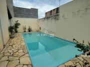 Casa em Extrema MG Sobrado com 4 Dormitórios Piscina...
