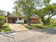 Casa em Granja Caiapiá, Cotia/SP de 376m² 4 quartos à...