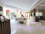 Casa em Granja Viana, Cotia/SP de 674m² 5 quartos à...