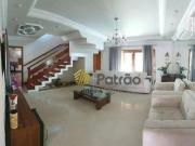 Casa com 4 dormitórios à venda, 510 m² por R$...
