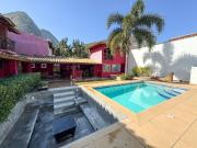 Casa em Itacoatiara, Niterói/RJ de 400m² 5 quartos à...