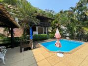 Casa em Itaipu, Niterói/RJ de 250m² 4 quartos à venda...