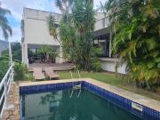 Casa em Itaipu, Niterói/RJ de 392m² 4 quartos à venda...