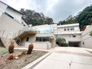 Casa em Itaipu, Niterói/RJ de 420m² 5 quartos à venda...